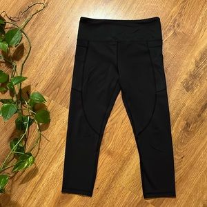 ZYIA Active Light N Tight Hi Rise Pocketed Capri size 6-8